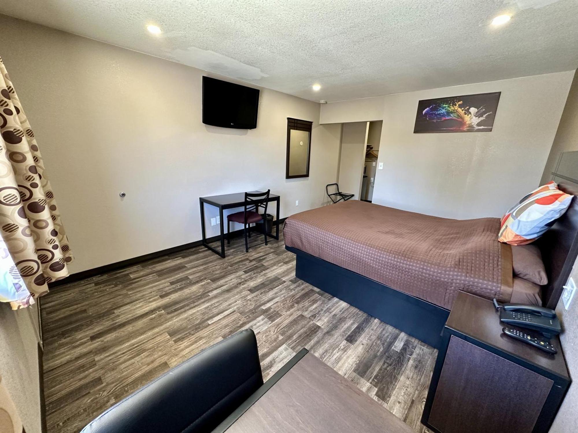 West Nau - Downtown 2* Flagstaff