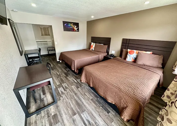 West Inn Nau - Downtown Flagstaff