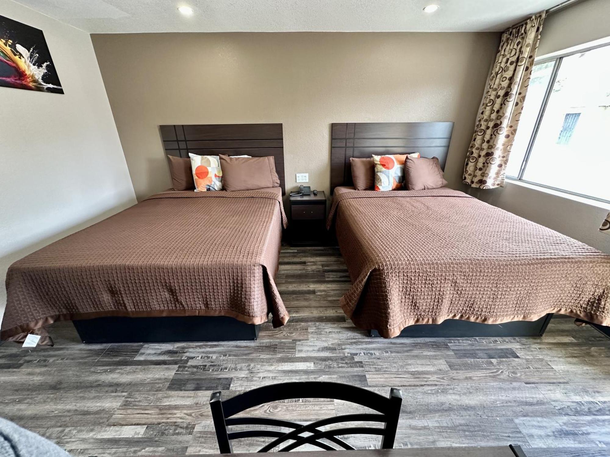 West Nau - Downtown 2* Flagstaff
